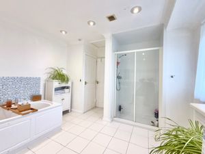 Photo 8- click for photo gallery